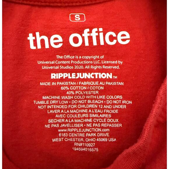 THE OFFICE Dwight Fact: Xmas is Here Christmas Graphic Tee/T-Shirt, Size S - Picture 3 of 4